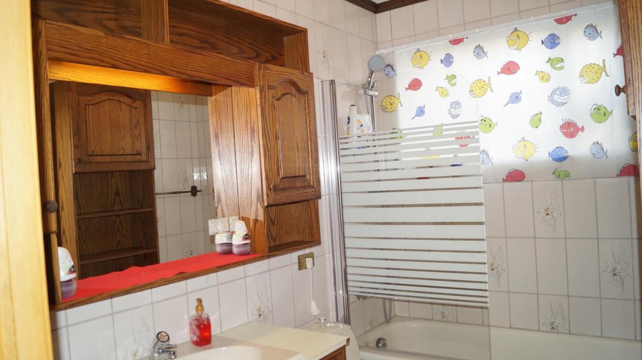 Twin Room With Shared Bathroom Njarthvik Exterior foto
